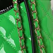 Chanel Mini Bi Color Chain Patent Leather Bag Black Green 22 x 23 x 5.5 cm - 2