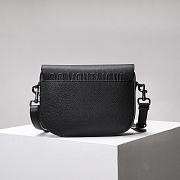 Dior Medium Bobby Bag Black Grained Calfskin 22 x 17 x 6 cm - 5