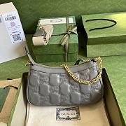 Gucci GG Matelasse Handbag Gray 25x15x8cm - 2