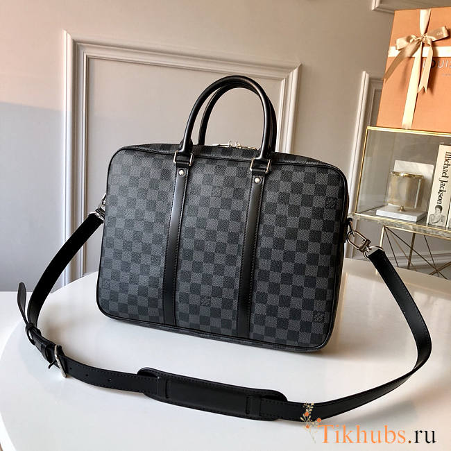 Louis Vuitton LV Porte-Documents Voyage PM 35 x 27 x 6 cm - 1