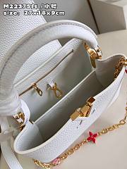 Louis Vuitton LV Capucines BB White 27 x 18 x 9 cm - 3