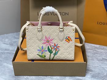 Louis Vuitton LV x YK OnTheGo PM White 25 x 19 x 11.5 cm