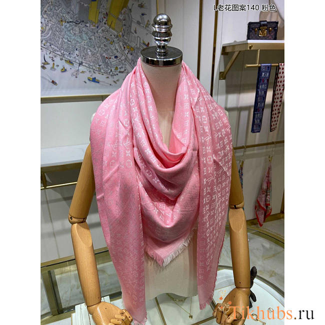 Louis Vuitton LV Monogram Classic Shawl Pink 140x140cm - 1