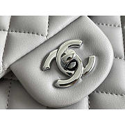 Chanel Flap Bag Lambskin Silver Grey 25cm - 2