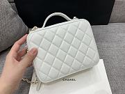 Chanel Vanity Case White Gold Limited Edition 17cm - 4