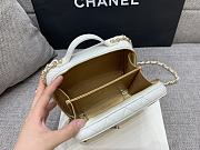 Chanel Vanity Case White Gold Limited Edition 17cm - 3
