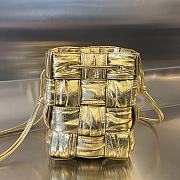 Bottega Veneta Mini Bucket Bag Gold 18x14x14cm - 1