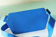 Louis Vuitton LV Takeoff Slingbag Bright Blue 30 x 16 x 3 cm - 4