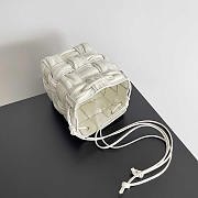 Bottega Veneta Mini Bucket Bag White 18x14x14cm - 4
