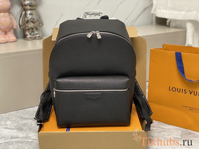 Louis Vuitton LV Backpack Taiga Discovery Black 40x37x20cm - 1