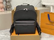Louis Vuitton LV Backpack Taiga Discovery Black 40x37x20cm - 1