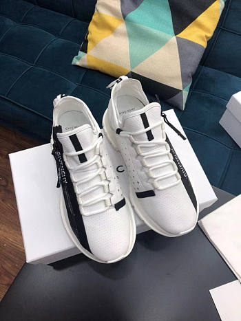 Givenchy Spectre Runner Sneakers Zip