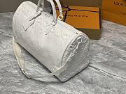 Louis Vuitton LV Keepall Bandoulière 50 White 50 x 29 x 23 cm - 5