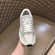 Dior B30 CD White Leather Grey Mesh Low Runner Sneaker - 2