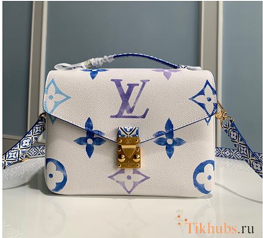 Louis Vuitton LV Pochette Metis By the Pool Blue 25x19x7cm - 1