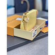 Louis Vuitton LV Mini Pochette Accessoires Banana Fizz Yellow 15.5 x 10.5 x 4 cm - 2