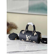 Louis Vuitton LV Papillon BB Black And Beige 20x10x10cm - 1