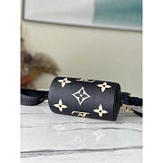 Louis Vuitton LV Papillon BB Black And Beige 20x10x10cm - 5