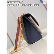 Louis Vuitton LV Mylockme Chain Bag Navy Blue 22.5 x 17 x 5.5 cm  - 5