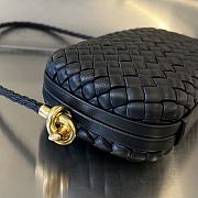 Bottega Veneta Knot On Strap Black 20x12x5.5cm - 2