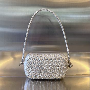 Bottega Veneta Knot On Strap Silver 20x12x5.5cm