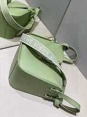 Loewe Compact Hammock Satin Calfskin Green Glaze 20.8x14.4x19.5cm - 3