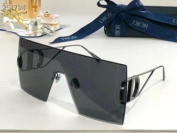 Dior 30 Montaigne Sunglasses Grey