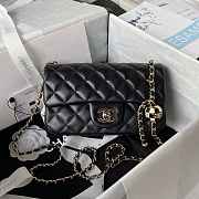 Chanel Flap Bag Black Lambskin 20cm - 1