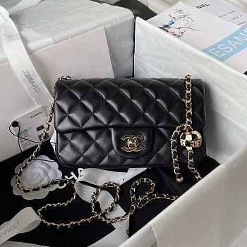 Chanel Flap Bag Black Lambskin 20cm