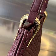 Bottega Veneta Small Clicker Shoulder Bag Red Wine 27x19x11.5cm - 2