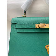 Hermes Kelly Epsom 28 Gold Hardware Green 28cm - 2