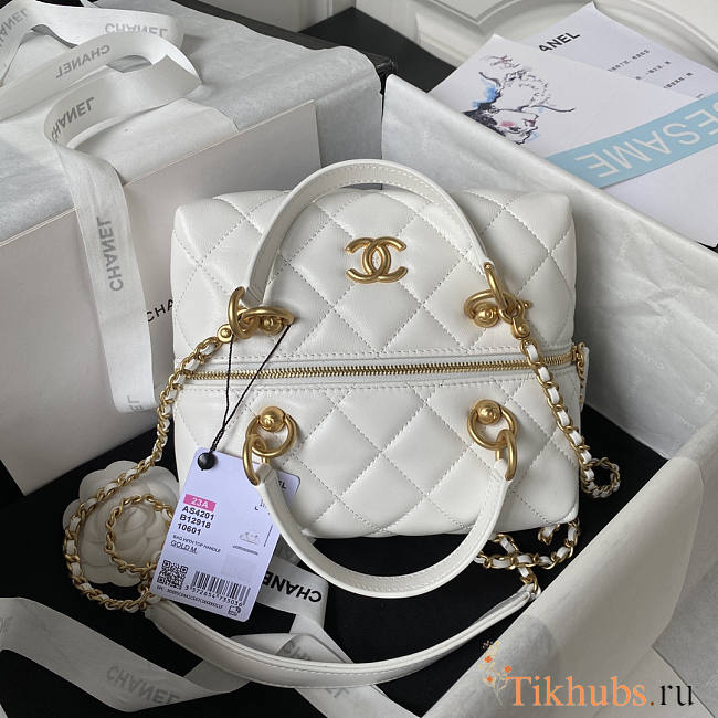Chanel Bag With Top Handle White 17x21x5.5cm - 1
