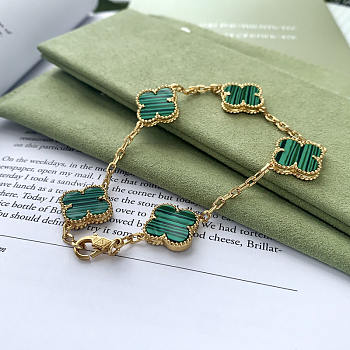 Van Cleef & ArPels Alhambra Bracelet Green