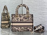 Dior Medium Lady D-Lite Bag Beige and Black 24 x 20 x 11 cm - 5