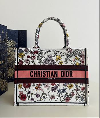 Dior Medium Book Tote White Multicolor Florilegio 36 x 27.5 x 16.5 cm