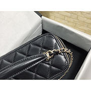 Chanel Vanity Case with Chain in Black Lambskin 17x9.5x8cm - 4
