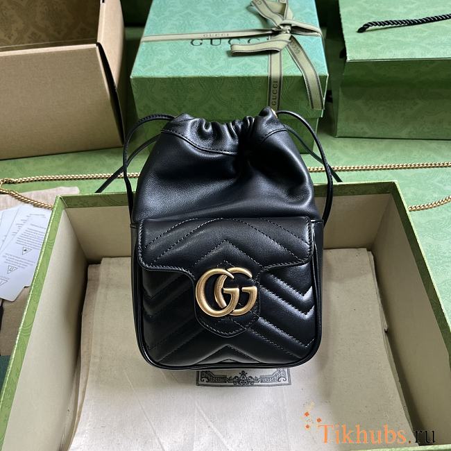 Gucci GG Marmont Mini Bucket Bag Black 14.5x20x7.5cm - 1