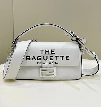 Fendi Baguette White leather Fendi by Marc Jacobs Bag 27x15x6cm