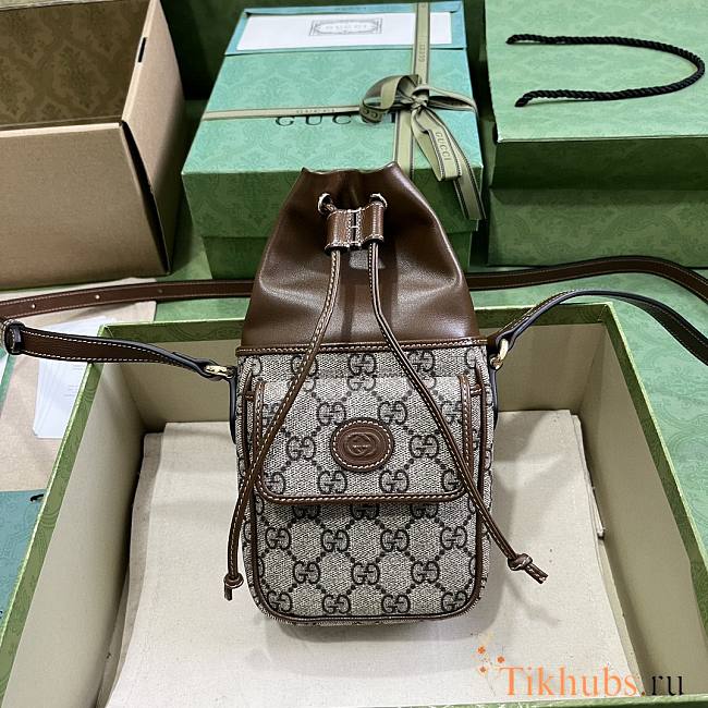 Gucci GG Mini Bucket Bag With Interlocking G 11.5x20x5.5cm - 1