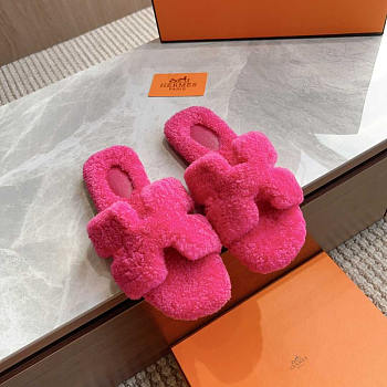 Hermes Classic H word Faux Fur Slippers Hot Pink