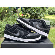 Nike Dunk Low Airbrush Swoosh - 2