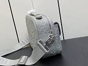 Louis Vuitton LV S-Lock Messenger Grey 22 x 18 x 8 cm - 3