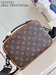 Louis Vuitton LV S-Lock Messenger Radiant Sun 22 x 18 x 8 cm - 4