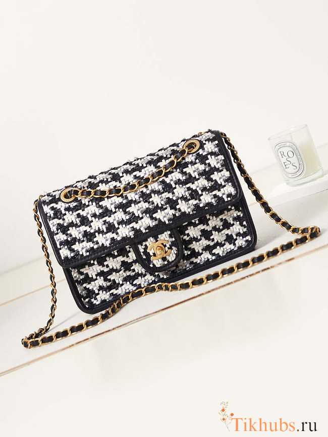 Chanel Flap Bag Woven Lambskin Black 25cm - 1