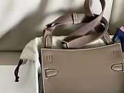 Hermes Mini Jypsiere Crossbody Bag Etoupe 23 x 17 x 9 cm - 5