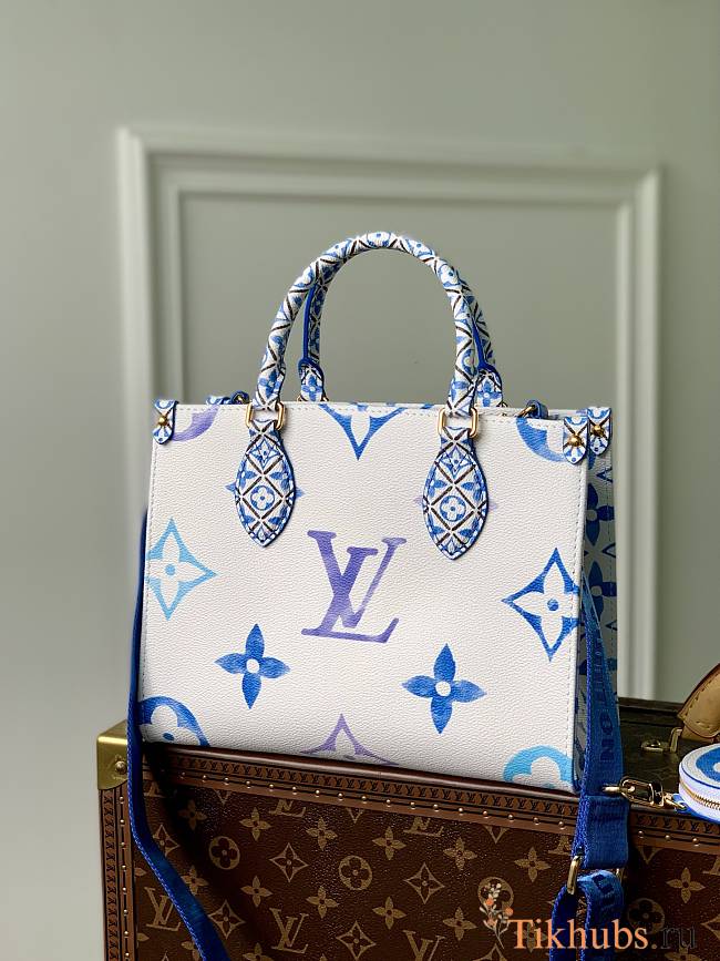 Louis Vuitton LV Onthego By The Pool Blue PM 25x19x11.5cm - 1