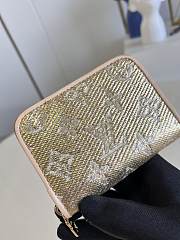 Louis Vuitton LV Zippy Coin Purse Beige 11 x 8.5 x 2 cm - 4