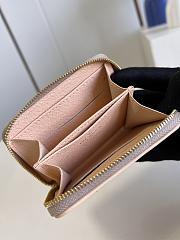 Louis Vuitton LV Zippy Coin Purse Beige 11 x 8.5 x 2 cm - 2