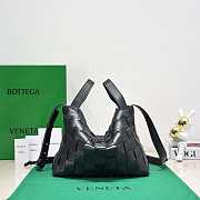 Bottega Veneta BV Bowling Bag Black 21x28x16cm - 1