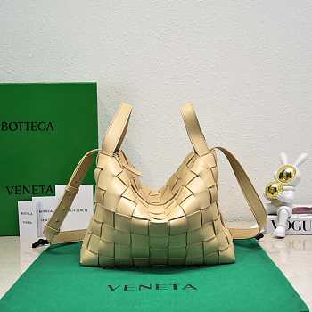 Bottega Veneta BV Bowling Bag Beige 21x28x16cm